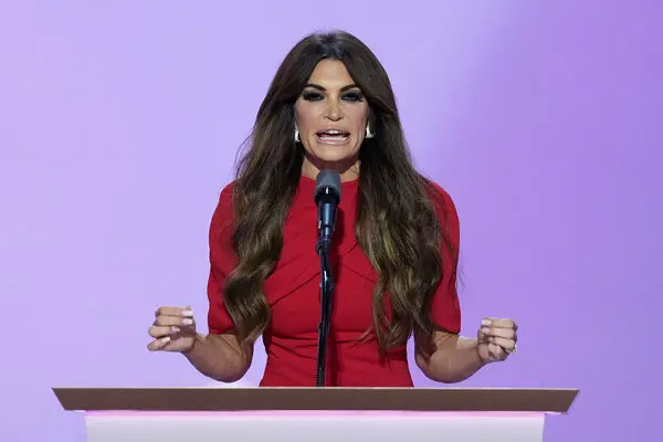 Kimberly Guilfoyle Speaking at an Event